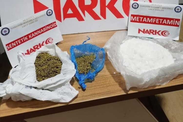 Bursa'da ailece uyuşturucuyla yakalandılar