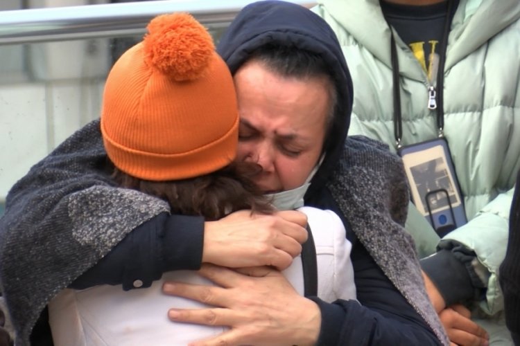 Polisten ka&ccedil;arken a&ccedil;ılan ateş sonucu &ouml;len Yağmur uğurlandı