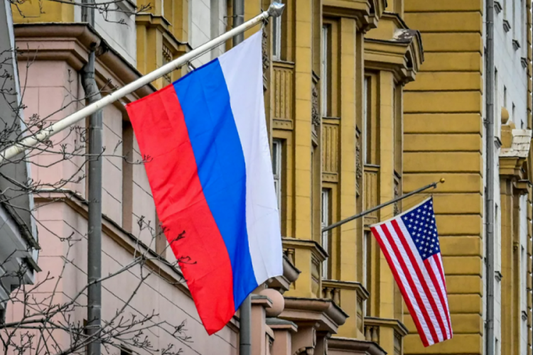 Rusya'nın New York Başkonsolosluğu'nda ilk kez sadece beş kişi kaldı