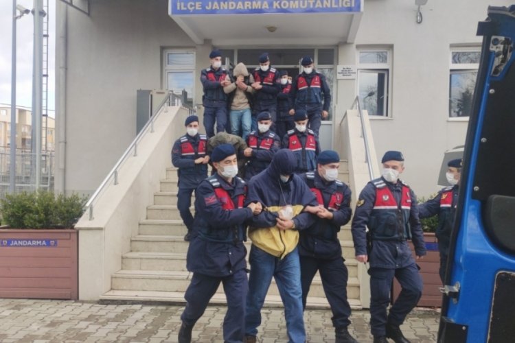 Bursa'daki su&ccedil; şebekesine tutuklama!