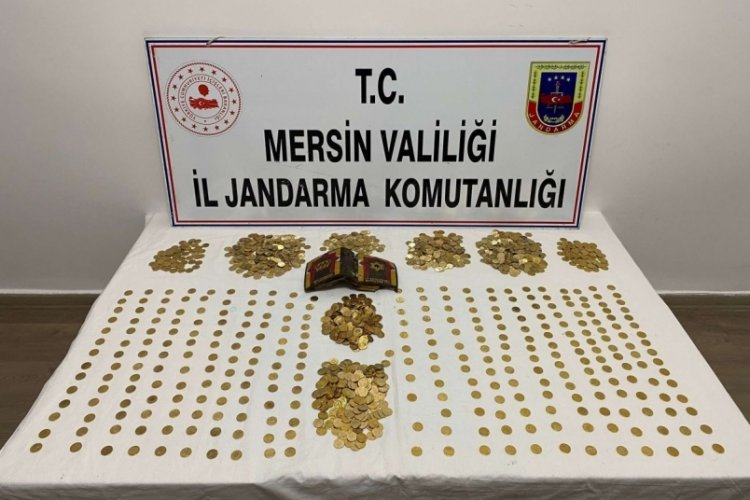Mersin'de binlerce sikke ve el yazması kitap ele ge&ccedil;irildi