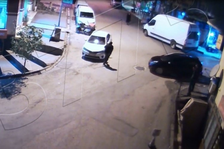 Telefonla konuşmak az daha canından ediyordu