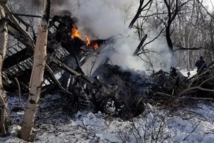 Rusya'da 70 yıllık u&ccedil;ak d&uuml;şt&uuml;: 2 &ouml;l&uuml;
