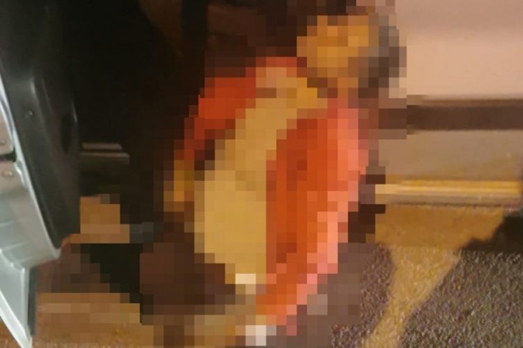 Tartıştığı adamı emniyet kemeriyle boğarak &ouml;ld&uuml;rd&uuml;