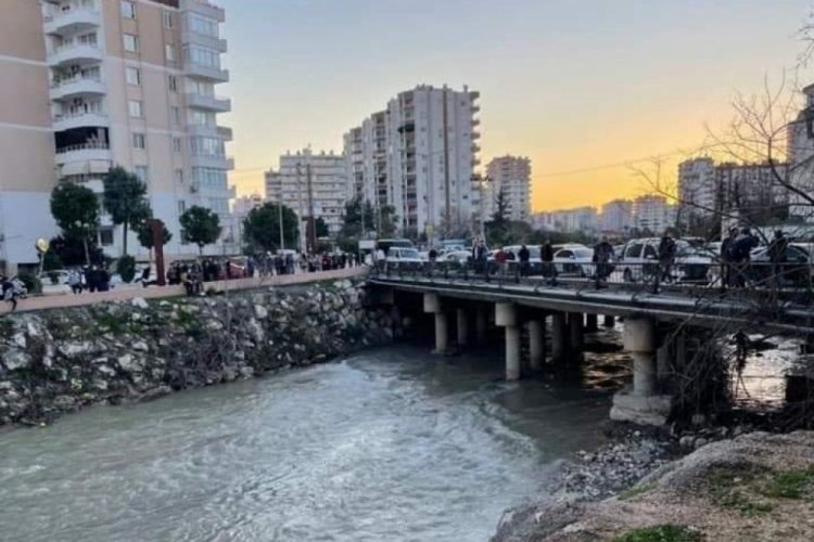 Dereye d&uuml;şen 4 yaşındaki &ccedil;ocuk boğularak hayatını kaybetti