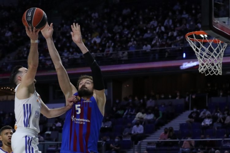 Barcelona, THY Avrupa Ligi'nde Real Madrid'i Deplasmanda Yendi - Spor ...