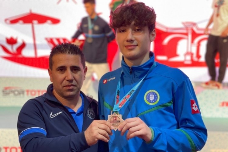 Bursa'da B&uuml;y&uuml;kşehirli sporcuların b&uuml;y&uuml;k başarısı