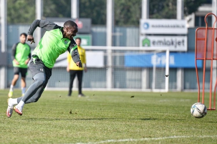 Bursaspor'da Tuzlaspor ma&ccedil;ı hazırlıkları başladı