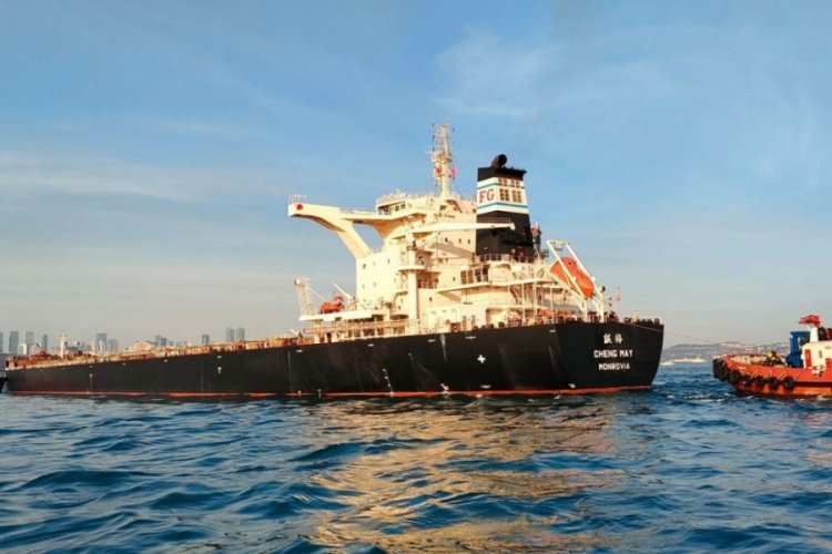 İstanbul Boğazı ge&ccedil;işlere kapatıldı