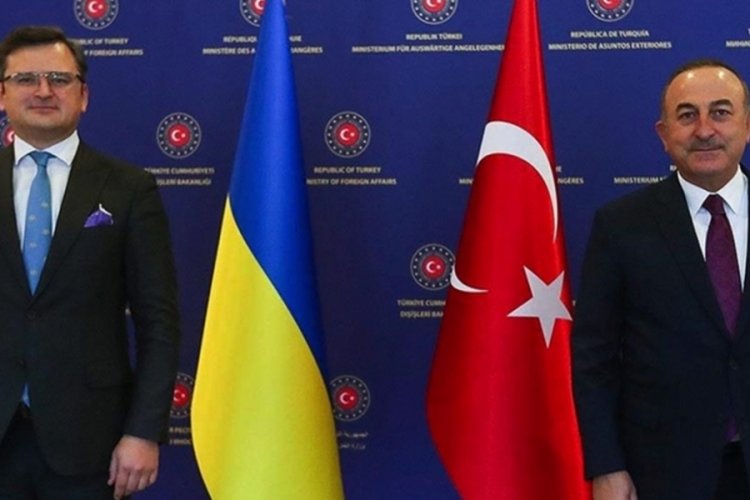Bakan Mevl&uuml;t &Ccedil;avuşoğlu, mevkidaşı Kuleba ile g&ouml;r&uuml;şt&uuml;