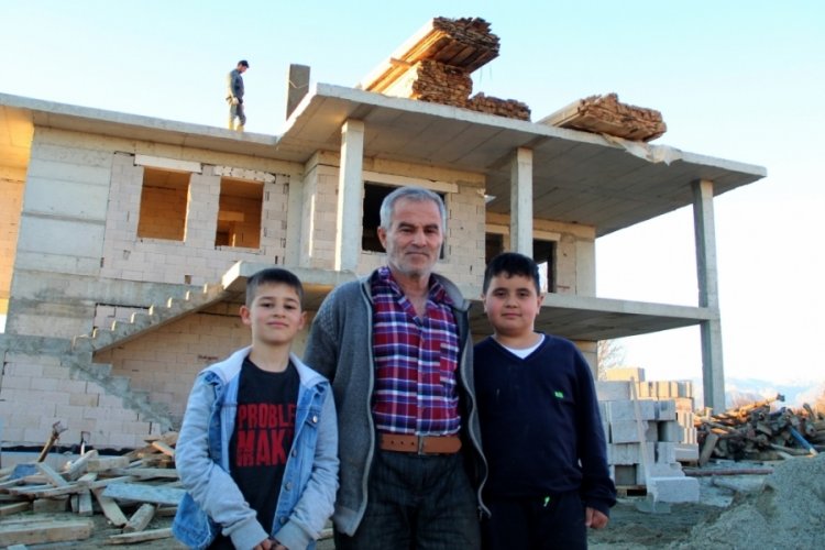 Yangın sonrası Manavgat'ta yeni evler y&uuml;kselmeye başladı