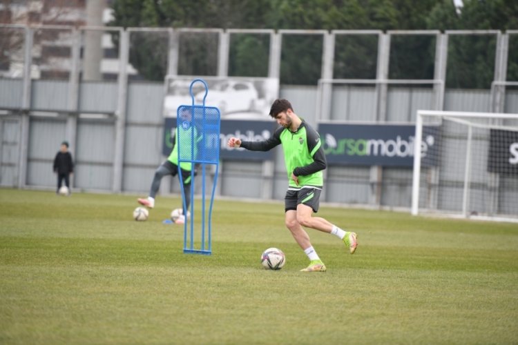 Bursaspor'da Tuzlaspor ma&ccedil;ı hazırlıkları s&uuml;r&uuml;yor