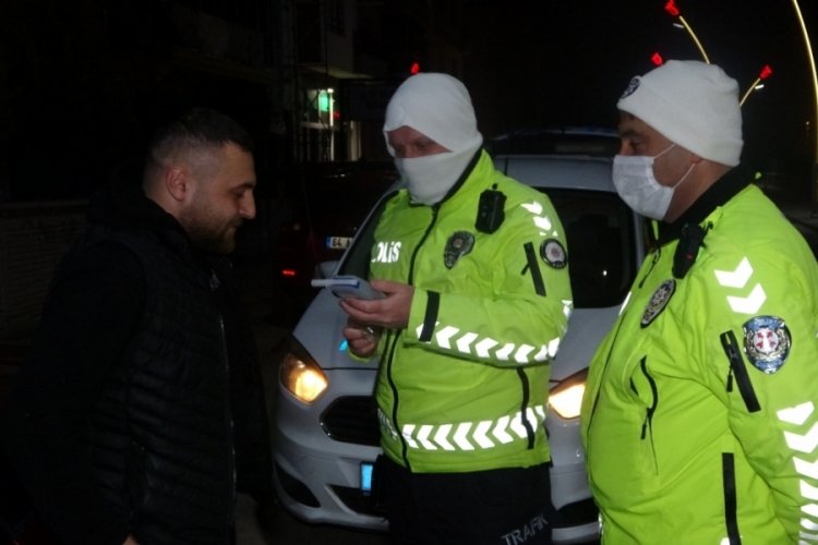 Uşak'ta bin 651 ara&ccedil; s&uuml;r&uuml;c&uuml;s&uuml;ne para cezası kesildi