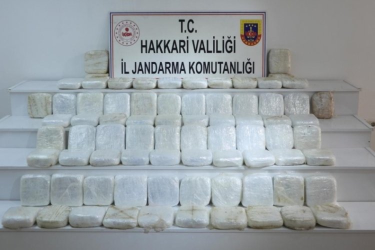 Hakkari kırsalında 98 kilo eroin ele ge&ccedil;irildi