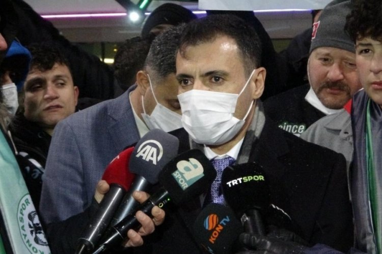 Fatih &Ouml;zg&ouml;k&ccedil;en, Mete Kalkavan'ı eleştirdi