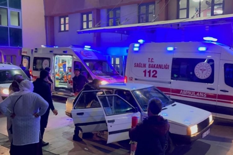 Batman'da minib&uuml;s şarampole yuvarlandı: 1 &ouml;l&uuml; 6 yaralı