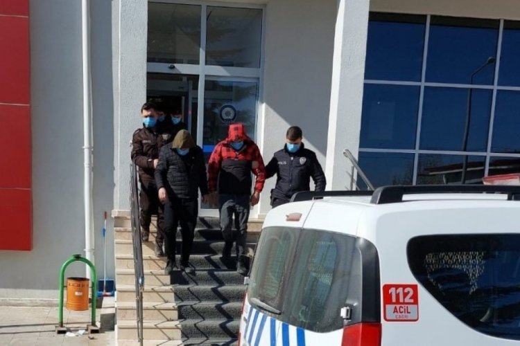 Depoyu gece soydular g&uuml;nd&uuml;z yakalandılar