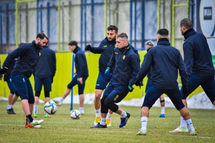 Ankarag&uuml;c&uuml; deplasmanda Menemenspor ile karşılaşacak