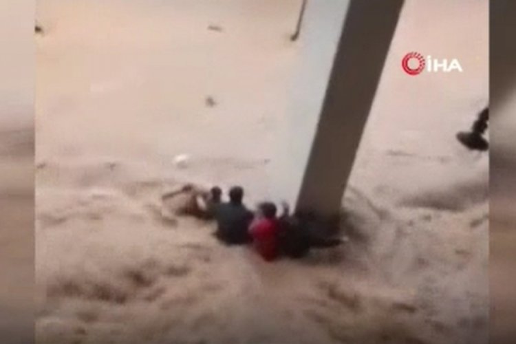 Brezilya'da  sel felaketinde &ouml;l&uuml; sayısı y&uuml;kseliyor