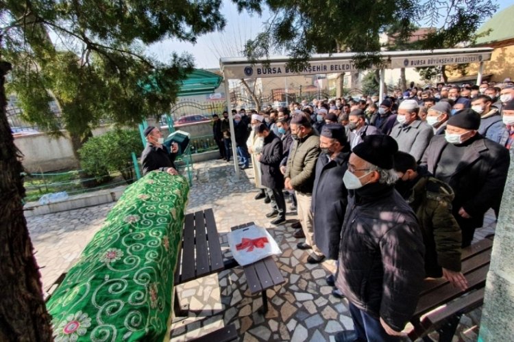 Seyyide Z&uuml;lfinaz Arvas Bursa'da dualarla defnedildi