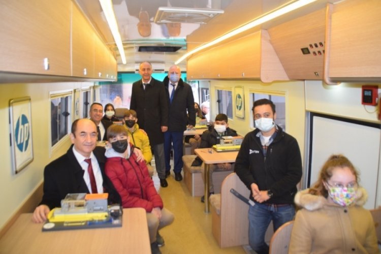 Bursa Mustafakemalpaşa'da kodlama eğitim