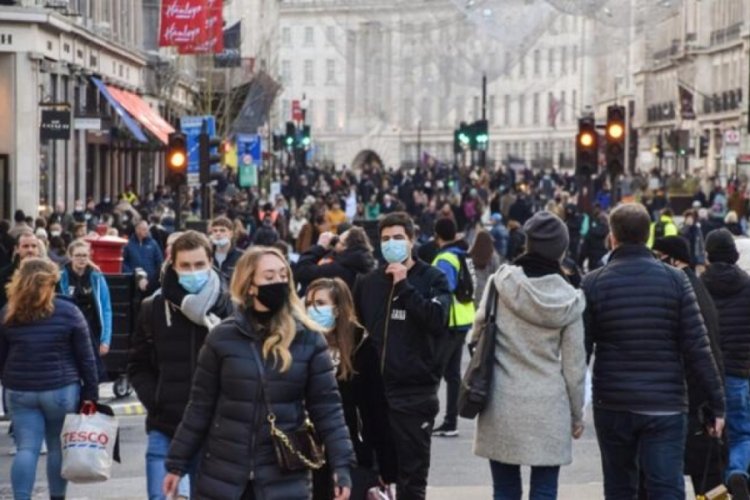 İngiltere'nin yıllık enflasyonu son 30 yılın zirvesinde