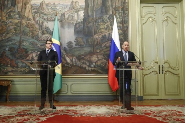 Lavrov: Batı'nın histerisi bizi şaşkınlığa uğratıyor