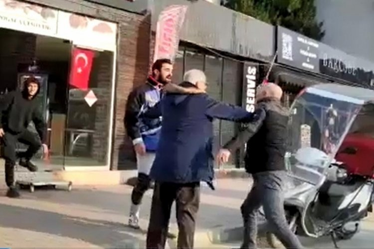 Sakarya'da taksici, motosikletli kuryeye testereyle saldırdı