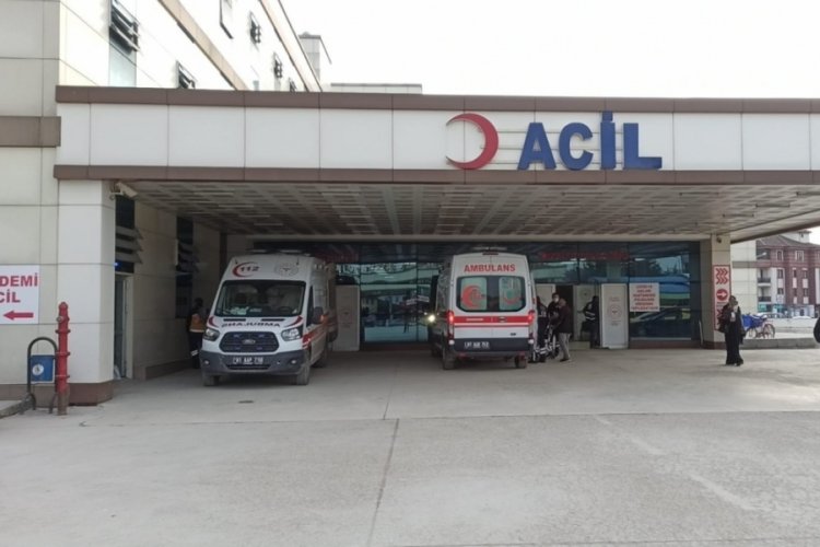 Tartıştığı kadını silahla yaralayıp ka&ccedil;tı