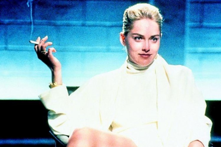 Sharon Stone 'O kıyafete el koydum'
