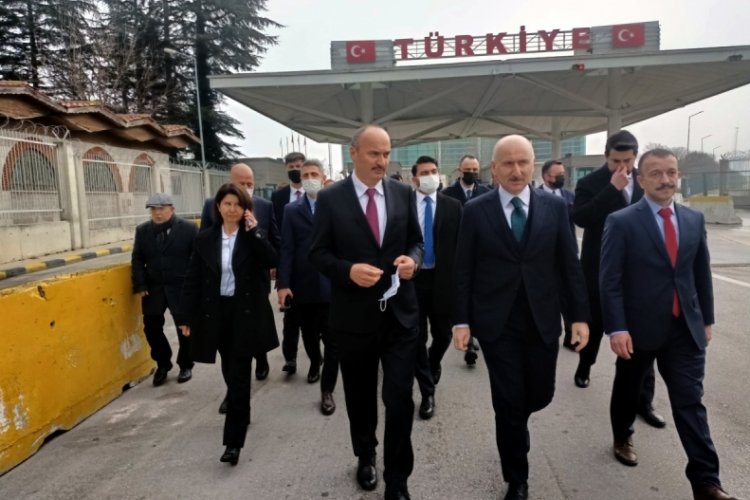 Adil Karaismailoğlu, tampon b&ouml;lgede karşılandı