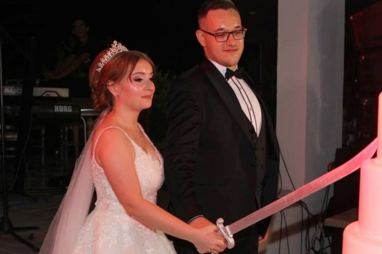 Korkun&ccedil; kazada SHM m&uuml;d&uuml;r&uuml; ile 6 aylık evli &ccedil;ift &ouml;ld&uuml;