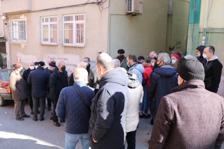 65 yaşındaki adamın &ouml;l&uuml;m&uuml; ş&uuml;pheli bulundu