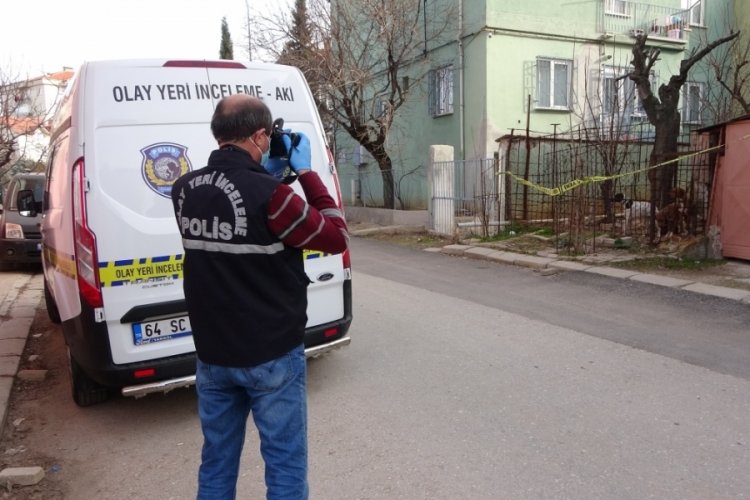 Komşuların k&ouml;pek kavgasında kan aktı; 1 ağır yaralı