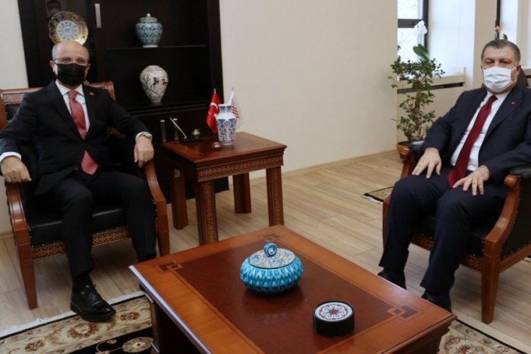 Sağlık Bakanı Koca, Y&Ouml;K Başkanı &Ouml;zvar'ı ziyaret etti