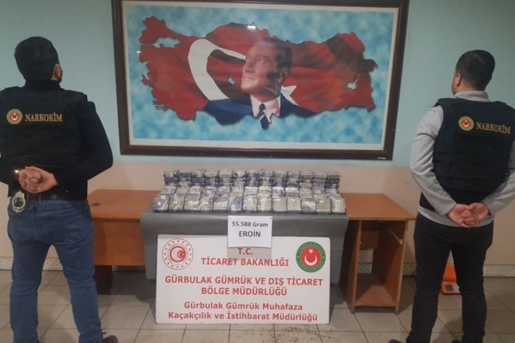 Ağrı G&uuml;rbulak Sınır Kapısı'nda, TIR'da eroin ele ge&ccedil;irildi