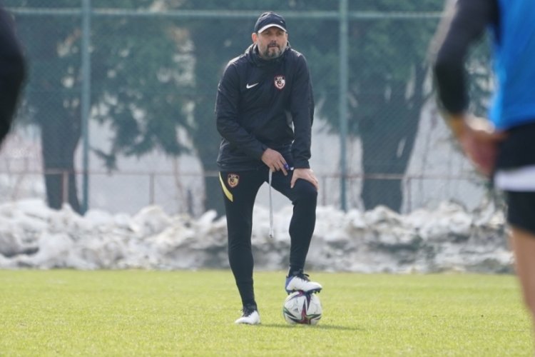 Erol Bulut "İ&ccedil; saha ma&ccedil;larında taraftar &ccedil;ok &ouml;nemli"