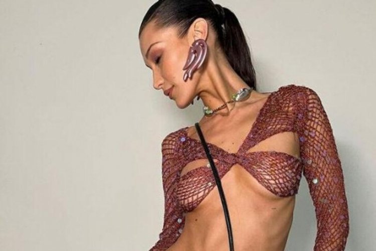 Bella Hadid: M&uuml;sl&uuml;man kardeşlerinizin arkasını kollayın