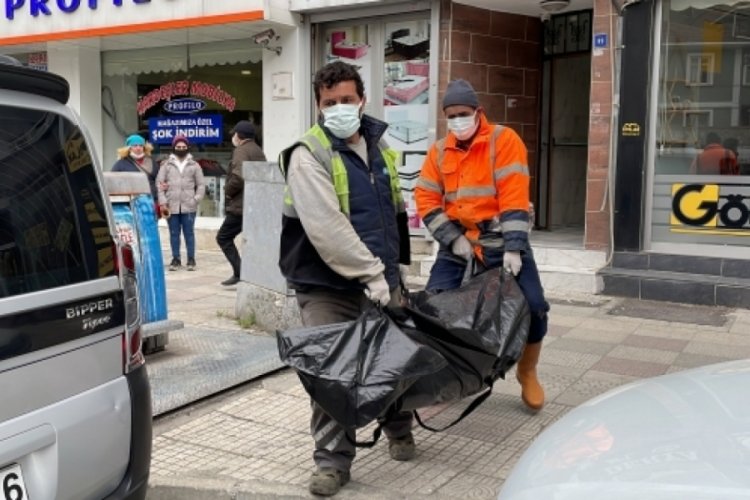 Sahte i&ccedil;ki bir kişiyi daha canından etti