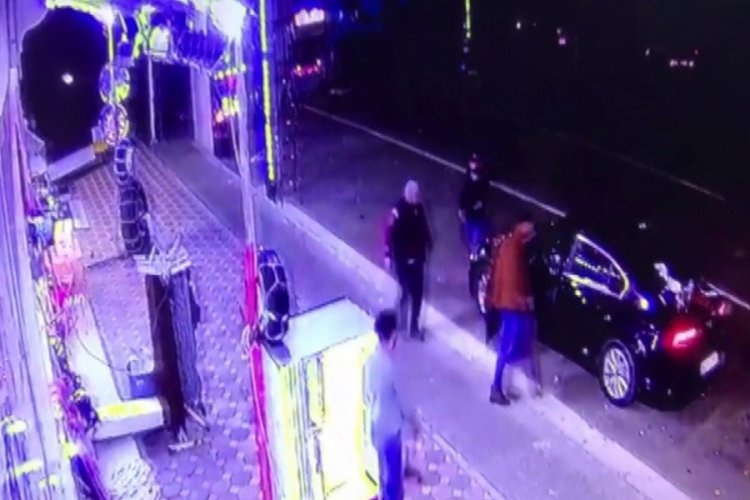 Husumetli olduğu iş adamını vurdu, 2 kişiyi satırla yaraladı
