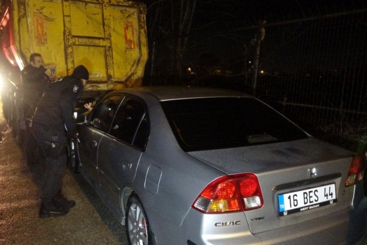 Bursa'da otomobilde &ccedil;akmak gazı patladı: Yaralılar var!
