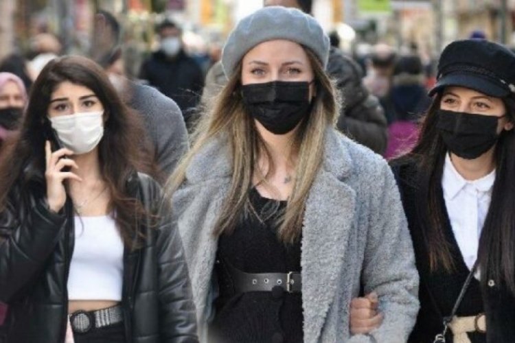 Maske satışları yarı yarıya d&uuml;şt&uuml;! Eczacılar memnun değil