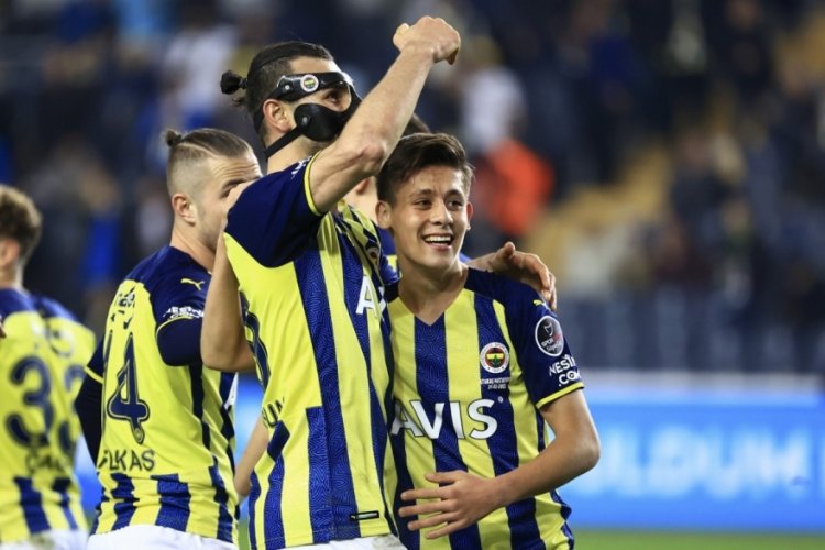 Fenerbah&ccedil;e, Hatayspor'u 2 golle ge&ccedil;ti