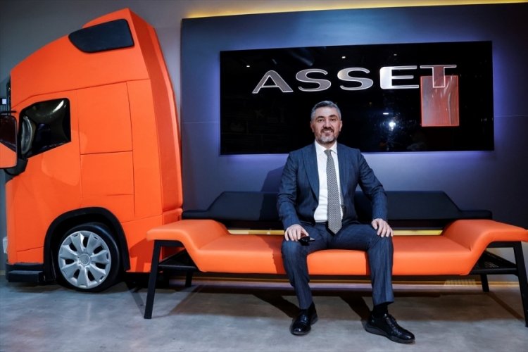 Tekin: T&uuml;rkiye k&uuml;resel lojistik &uuml;ss&uuml; olma noktasında ilerliyor