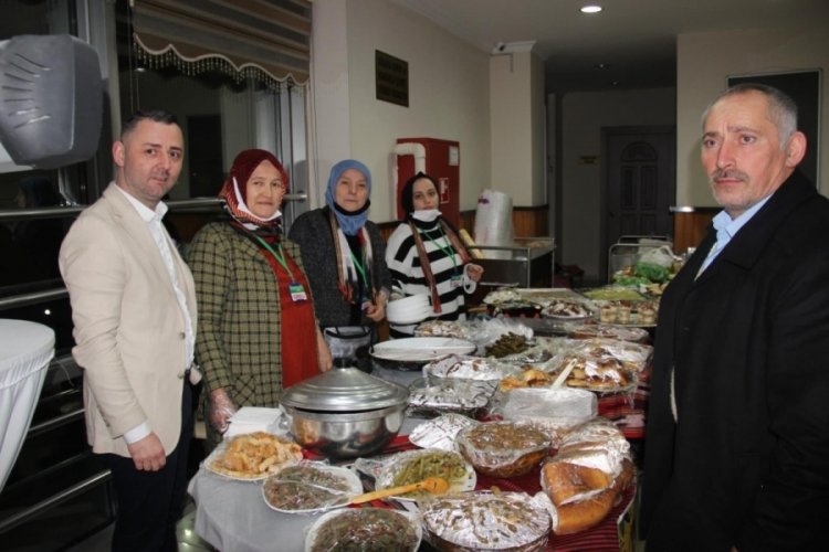 Bursalı Sefa bebek i&ccedil;in Sarıyar ve Fırınlı k&ouml;y derneğinden kermes (&Ouml;ZEL HABER)