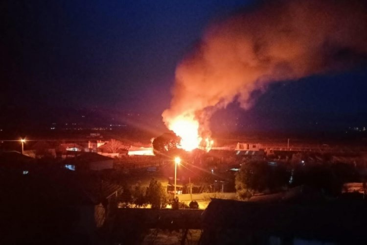 Bunalıma girince evini yaktı