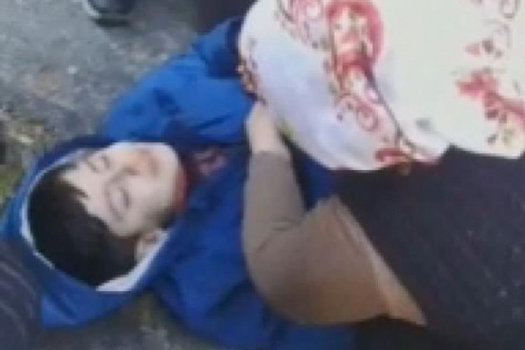 İstanbul'da duvardan d&uuml;şen &ccedil;ocuk yaralandı