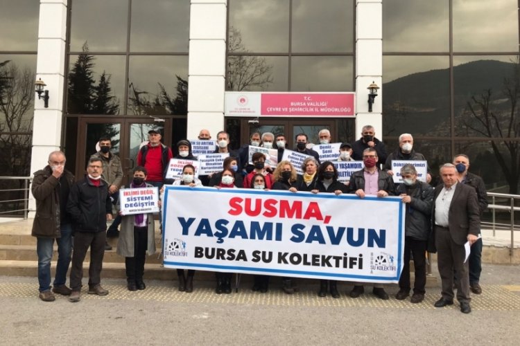 Bursa Su Kolektifi suyun sesi oldu! "Sermaye'nin iştahı Marmara'yı t&uuml;ketti"