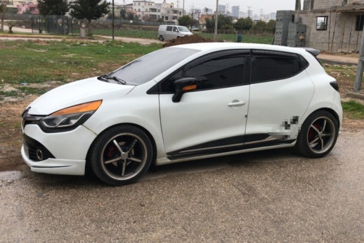 Adana'da otomobiline binerken 2 kişinin silahlı saldırısında &ouml;ld&uuml;