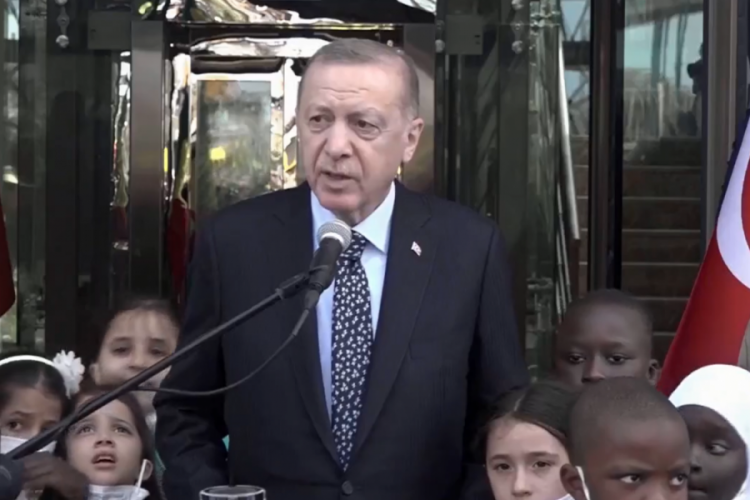 Dakar B&uuml;y&uuml;kel&ccedil;iliği kan&ccedil;ılarya binası a&ccedil;ıldı...